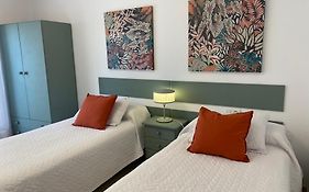 Apartamentos Alcaniz, Silvia